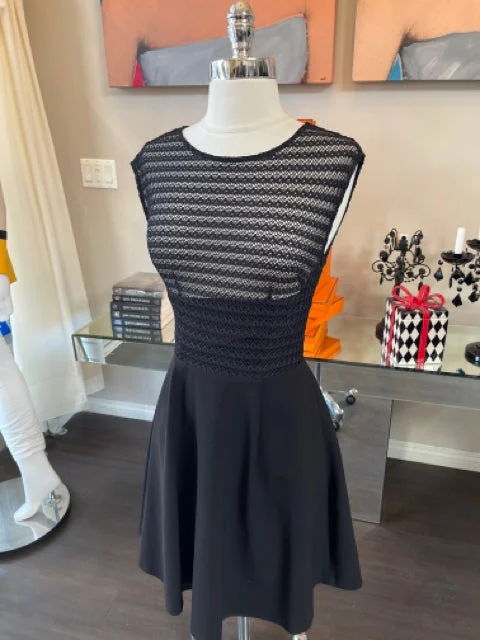 Reiss Sz 2 Black Fit & Flare Party Dress 1-376-52321 Tunics Versatile functional
