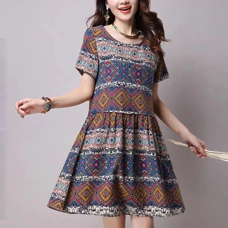 Summer Short-sleeved Dress Women's Retro Flower Printing Loose Plus Size Mid-length Base A-line Dress Round Neck Stitching Mid-length Skirt Tunics Designer luxury Summer Short-sleeved Dress Women's Retro Flower Printing Loose Plus Size Mid-length Base A-line Dress Round Neck Stitching Mid-length Skirt Tunics Designer luxury