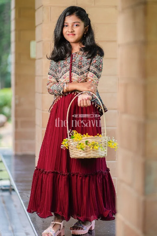 Girls Maroon Lehenga Set with Embroidered Green Jacket and Pleated Skirt for Festive Occasions V-Neck Jacket Boat Neck Jacket Square Neck Jacket Girls Maroon Lehenga Set with Embroidered Green Jacket and Pleated Skirt for Festive Occasions V-Neck Jacket Boat Neck Jacket Square Neck Jacket