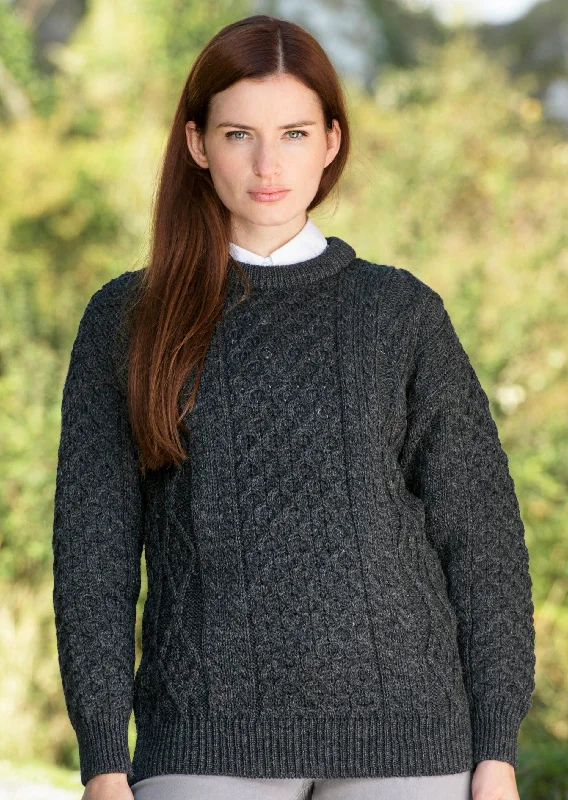 Inis Mor Aran Sweater | Charcoal Seamless Knitted Crochet