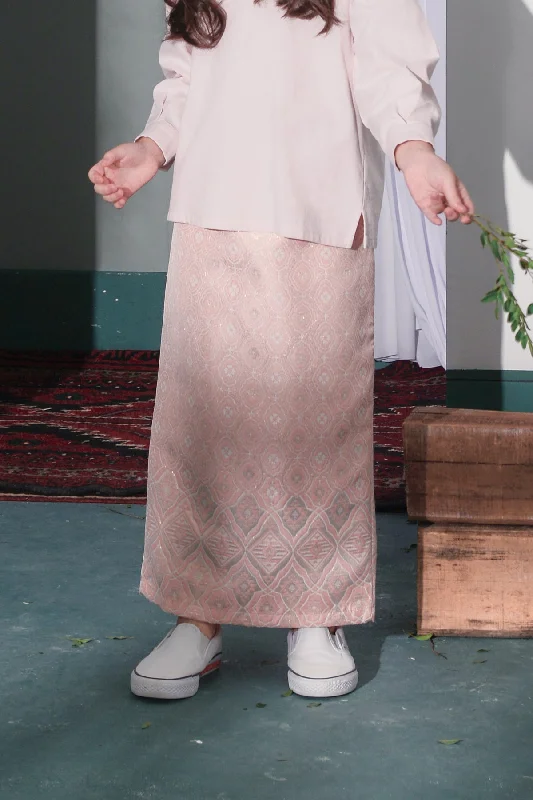 The Bayang Jacquard Skirt - Petal Blush leather skirt refined