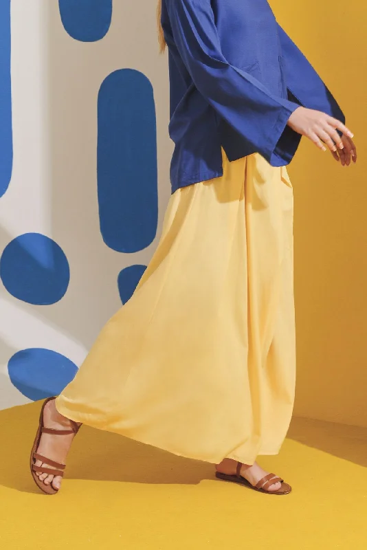 The Kurnia Women A-Line Skirt - Caramel cashmere skirt soft