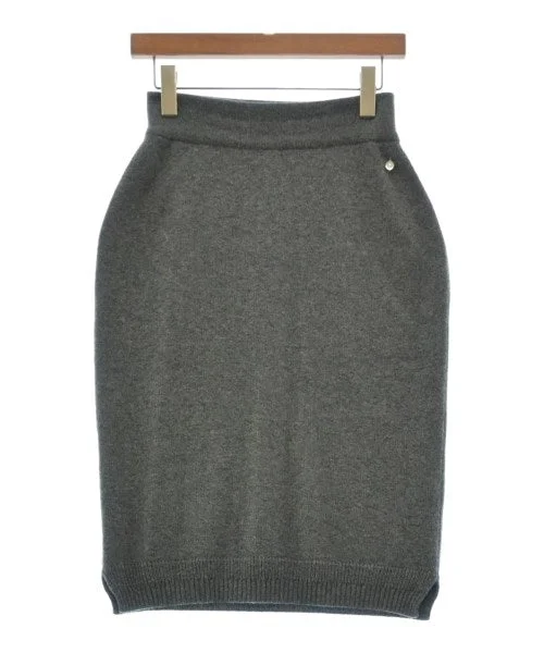 HERMES Knee length skirts lace skirt intricate